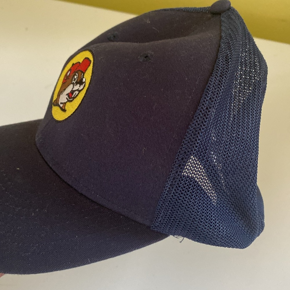 Buc-ees Navy Cap One Size. - Picture 2 of 5